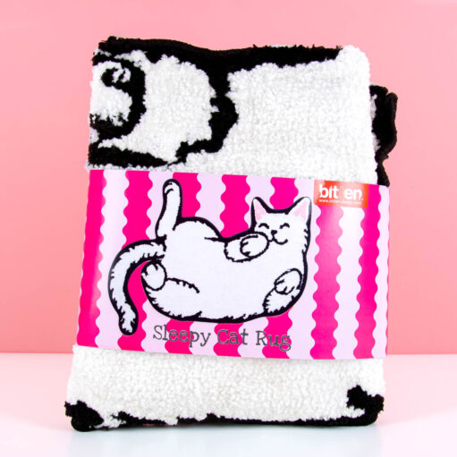 Schlafende-Katze-Teppich