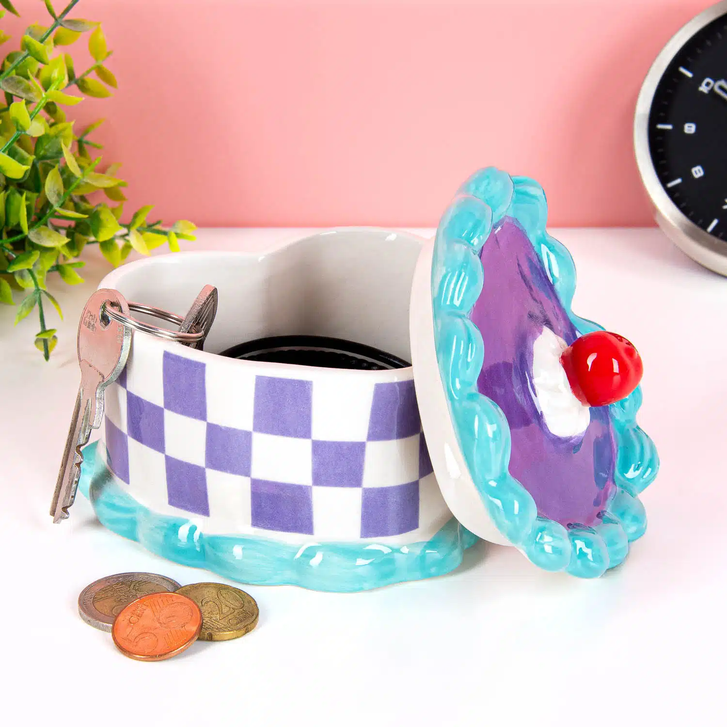 Herzförmiges Torten-Aufbewahrungstöpfchen