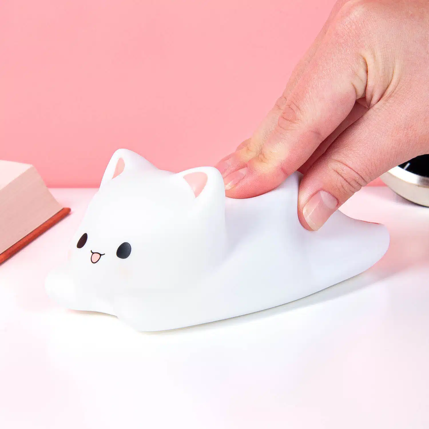 Liegende Katze Nachtlicht