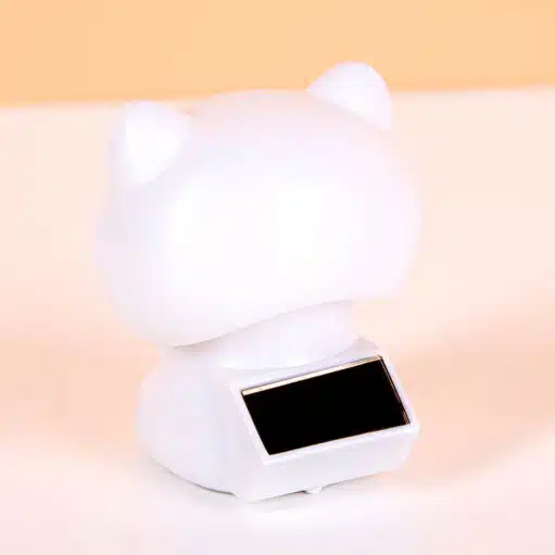 Winkende Katze mit Solarenergie