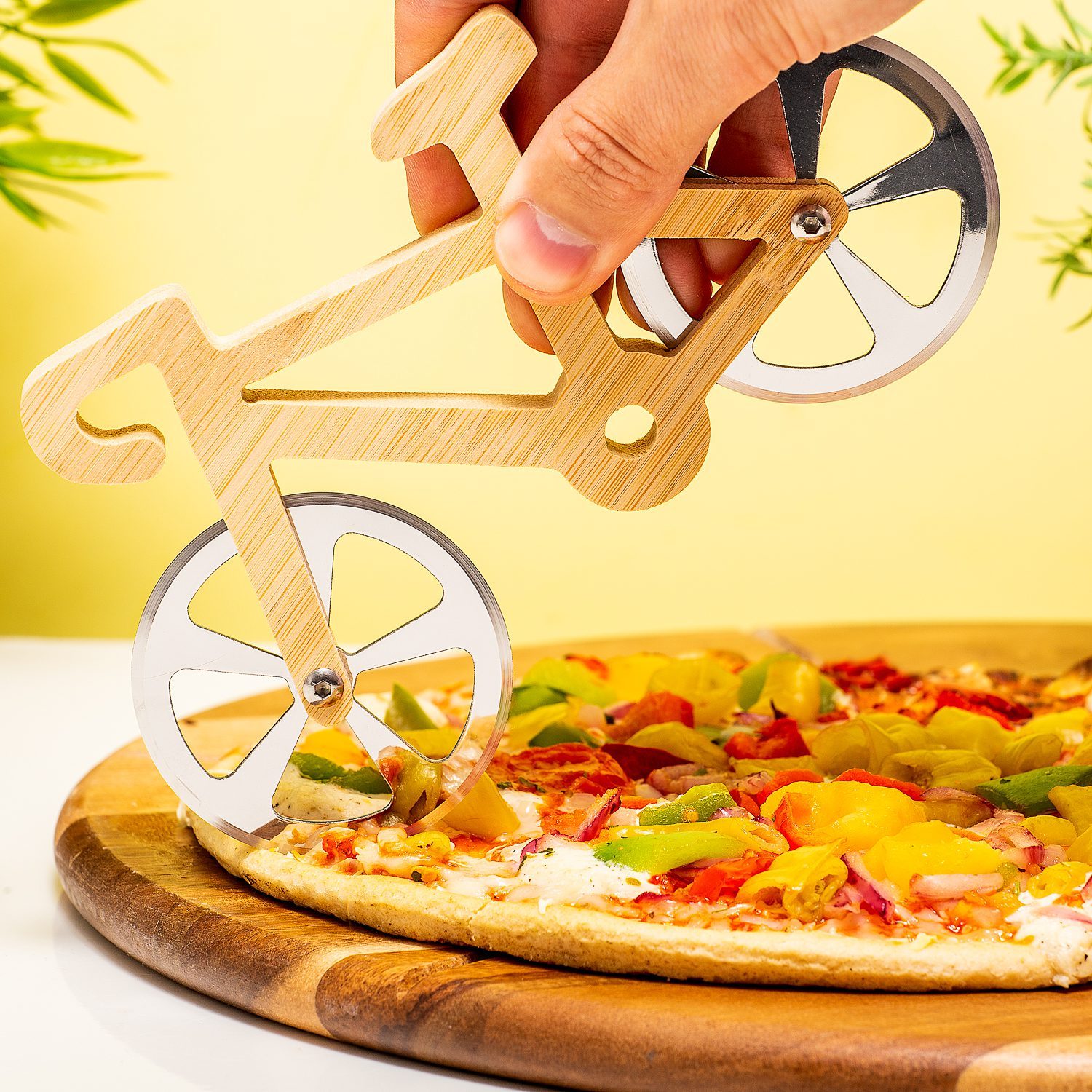Fahrrad-Pizzaschneider aus Holz