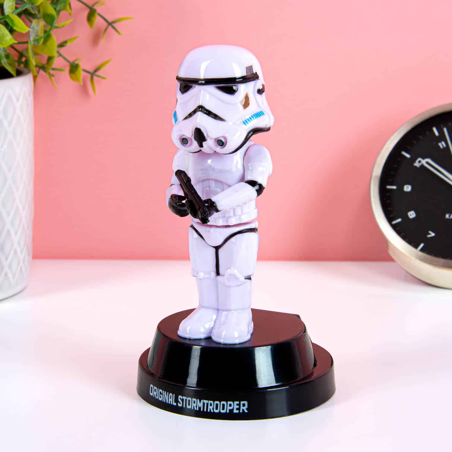 Solarbetriebene Stormtrooper-Figur
