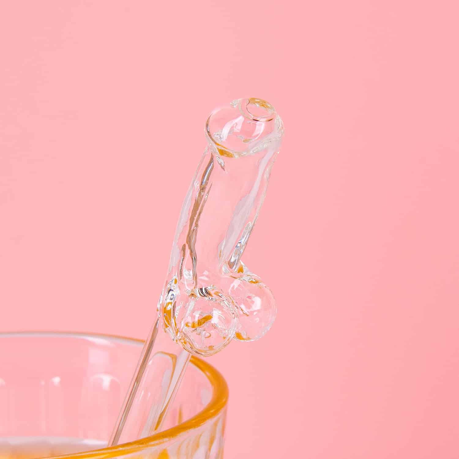Glasstrohhalme mit Penis