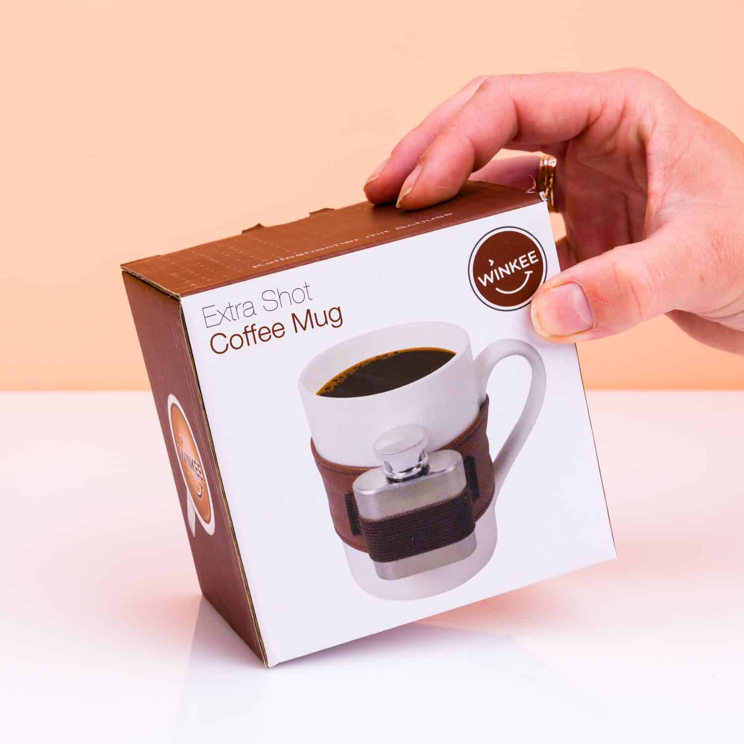 Tasse mit Mini-Flachmann