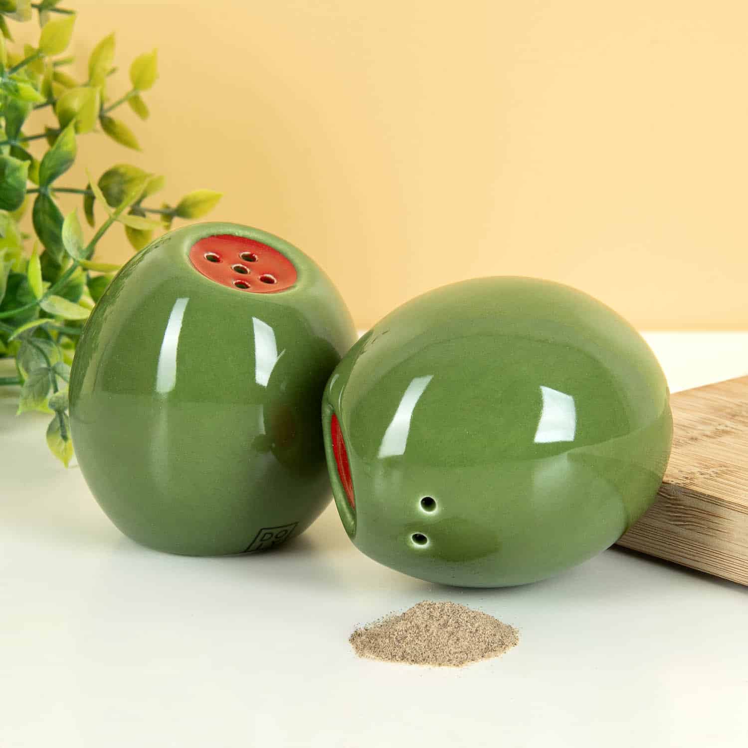 Produktname: Salz- und Pfefferstreuer Oliven