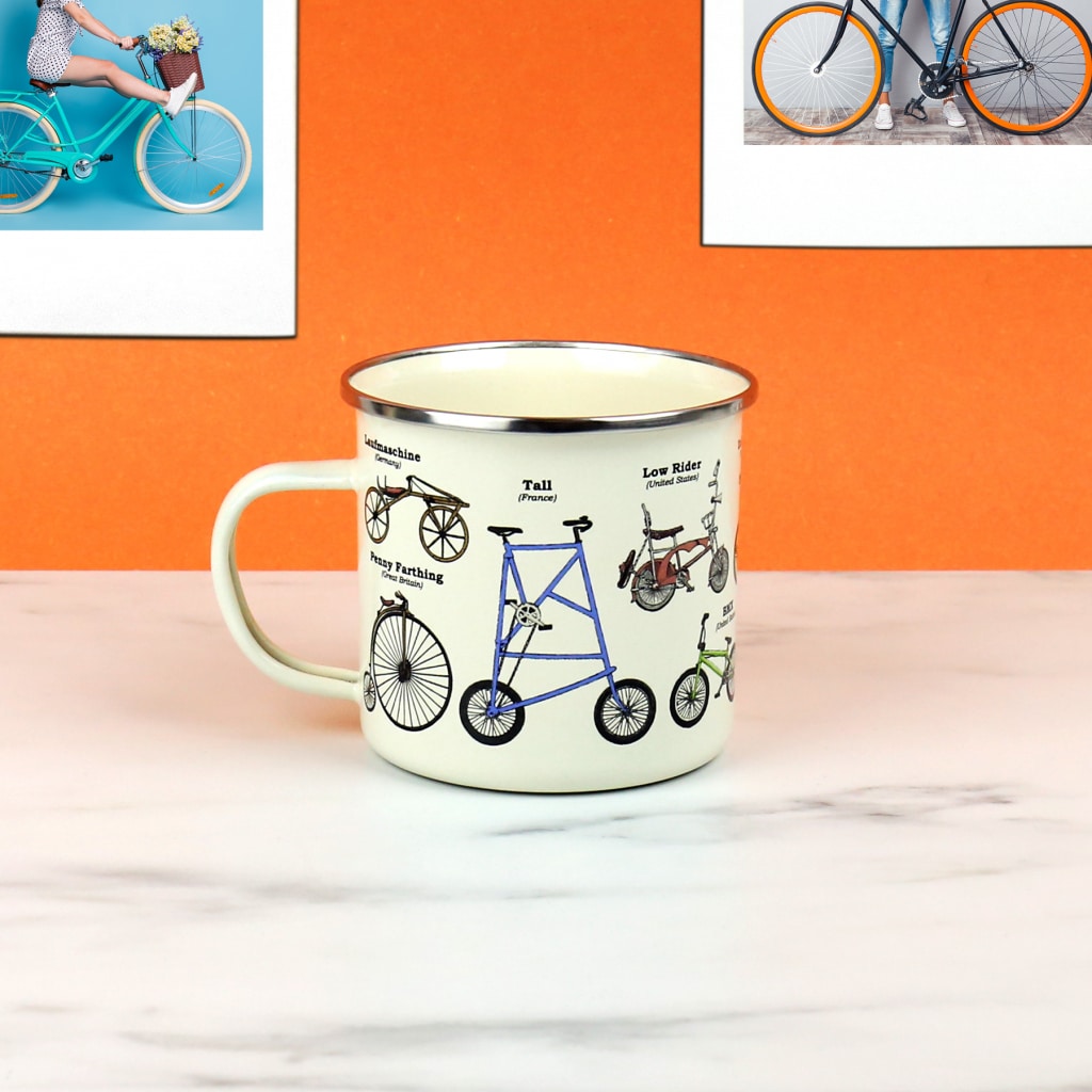 Emaille-Tasse mit Fahrrädern