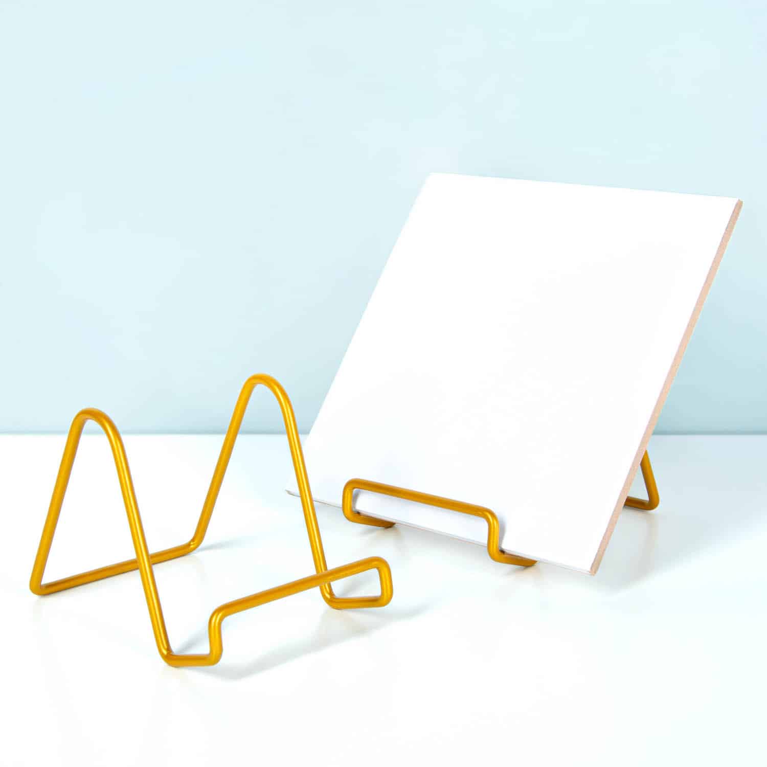 Goldfarbener Fliesenhalter