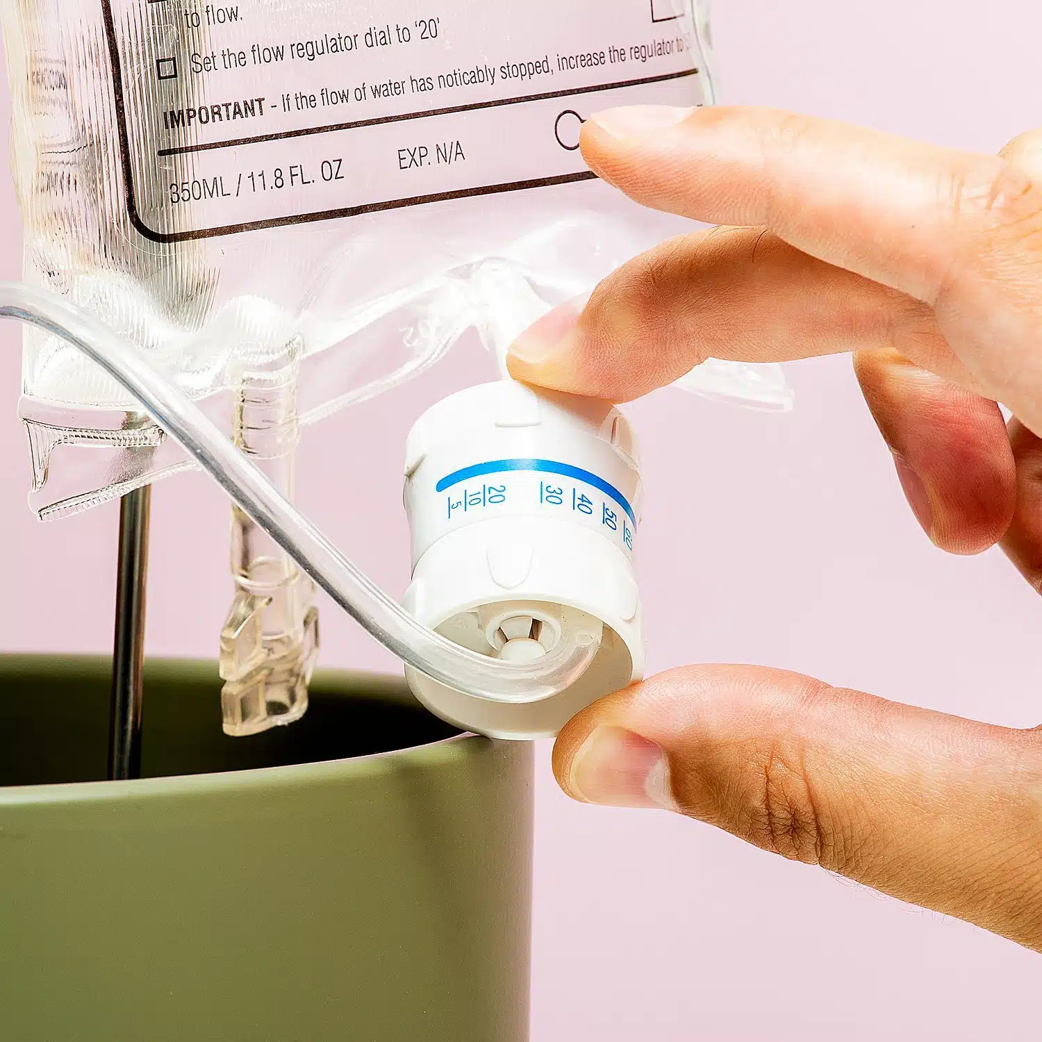 Infusionsbeutel-Bewässerungssystem für Pflanzen