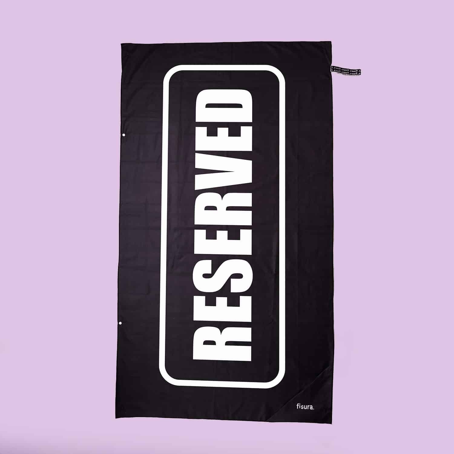 Reserved Strandtuch