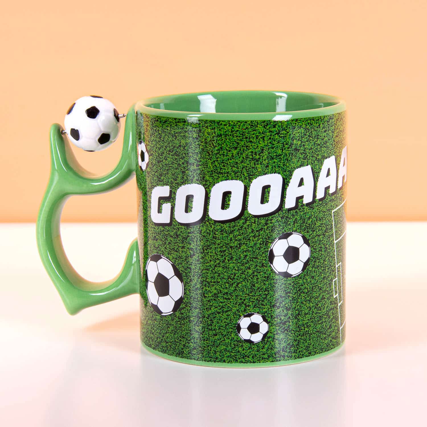 Fußball Tasse mit drehbarem Ball