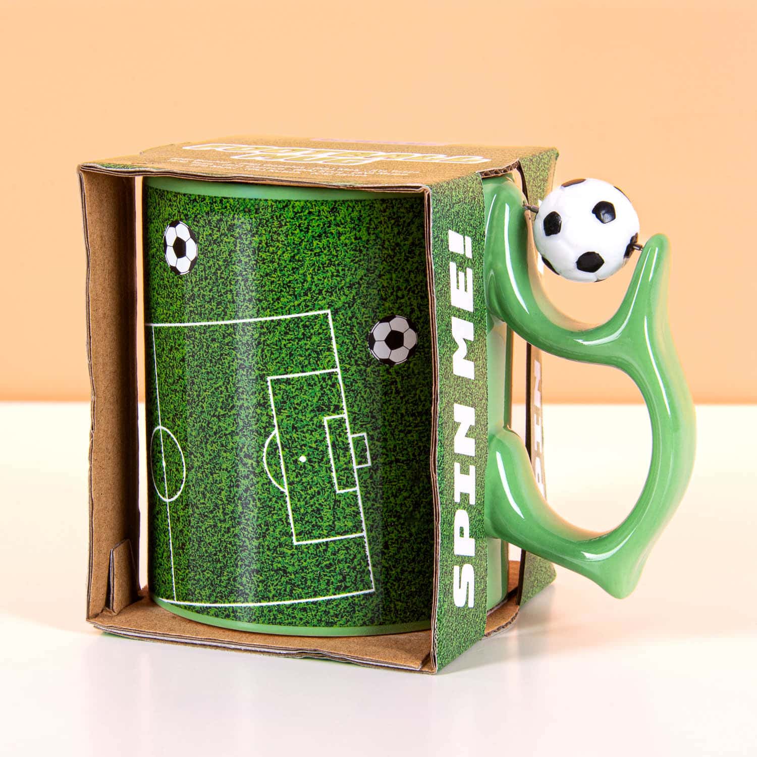 Fußball Tasse mit drehbarem Ball