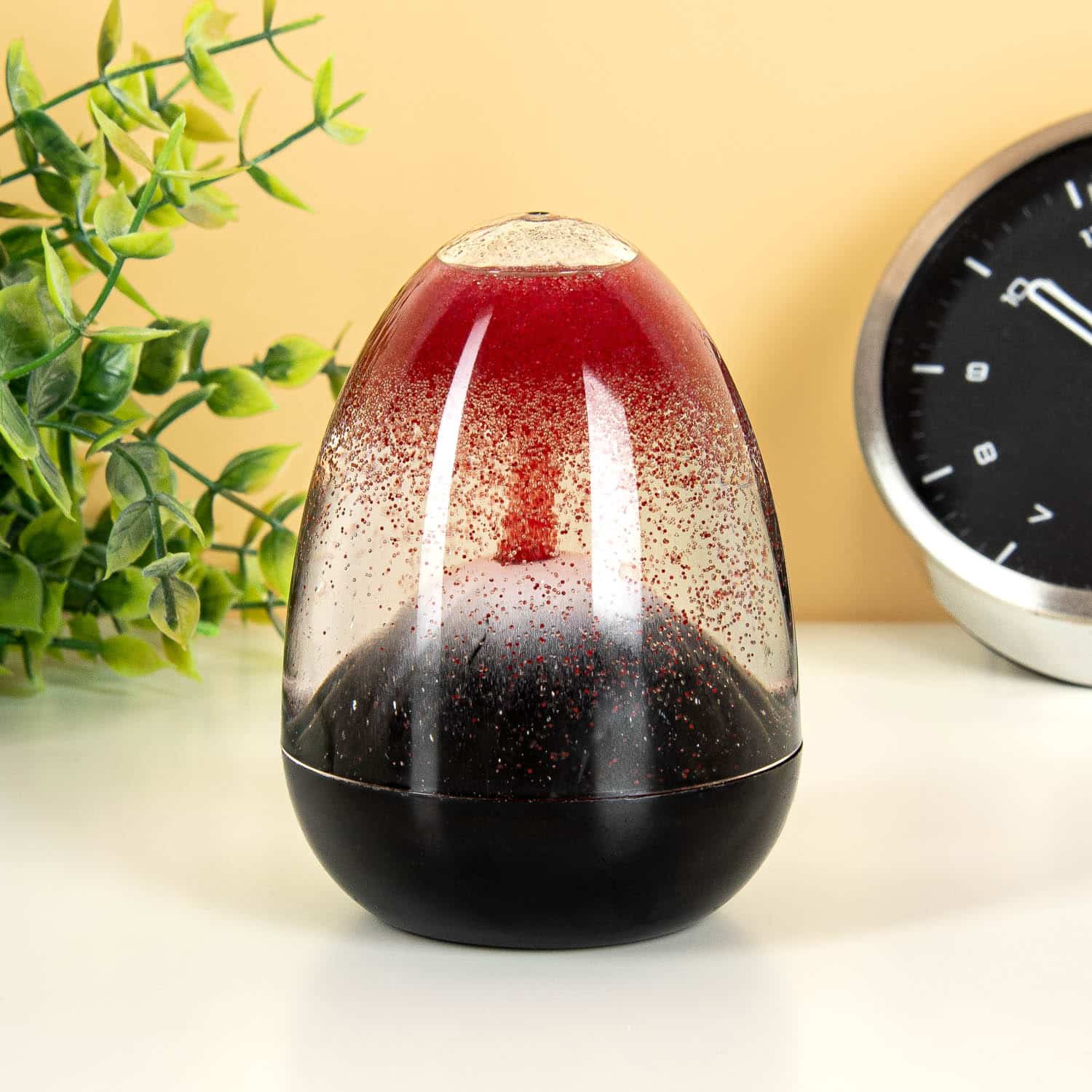 Dekorativer ausbrechender Vulkan