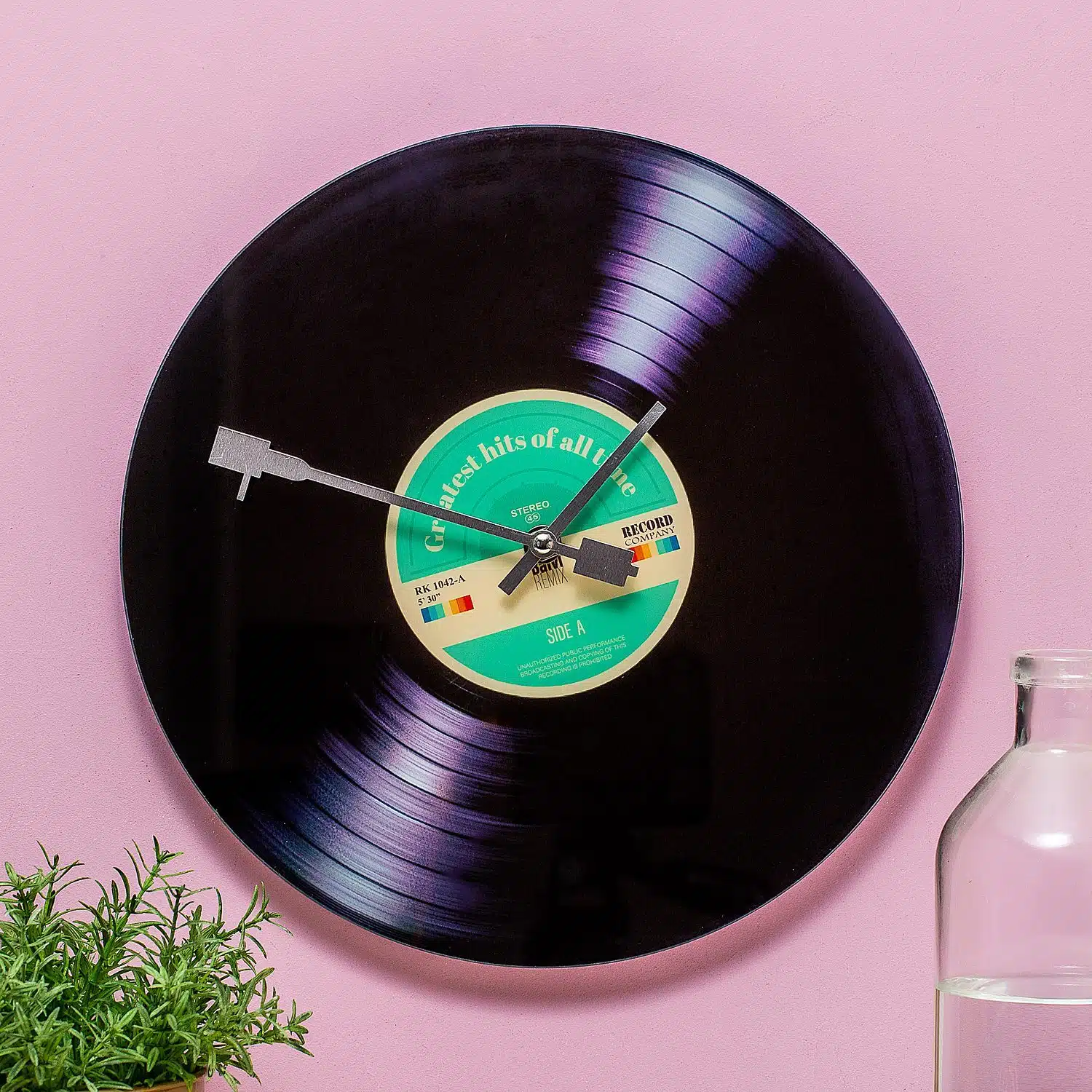 Greatest Hits Wanduhr