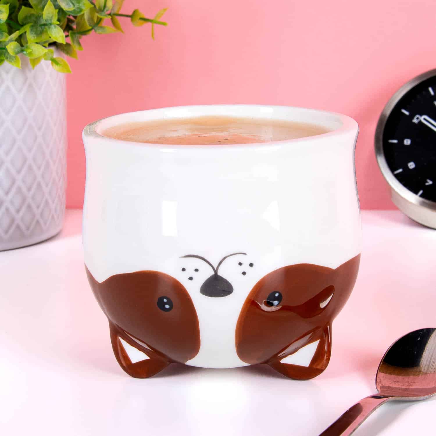 Kopfüber-Hund-Tasse