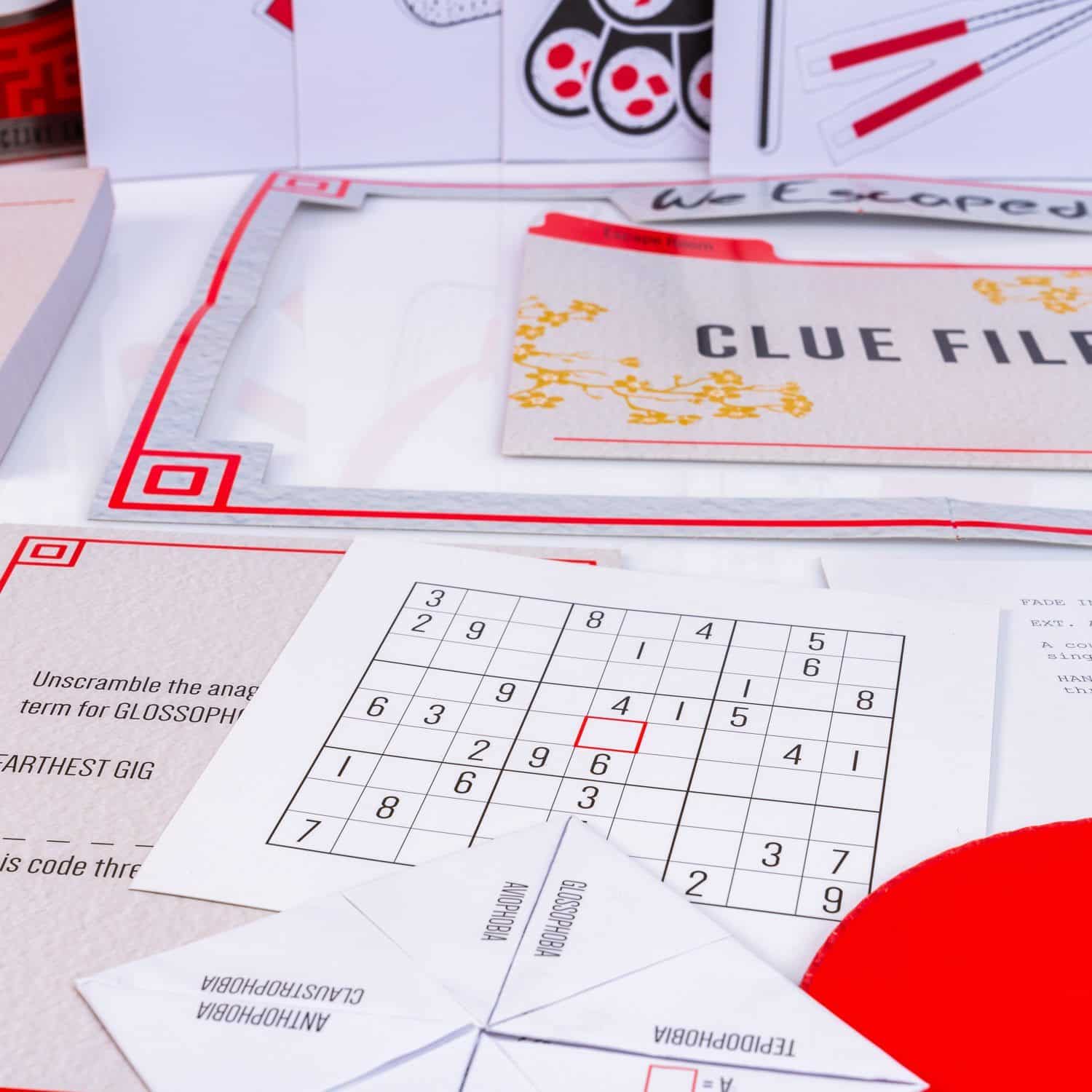 Host Your Own Escape Room Spiel