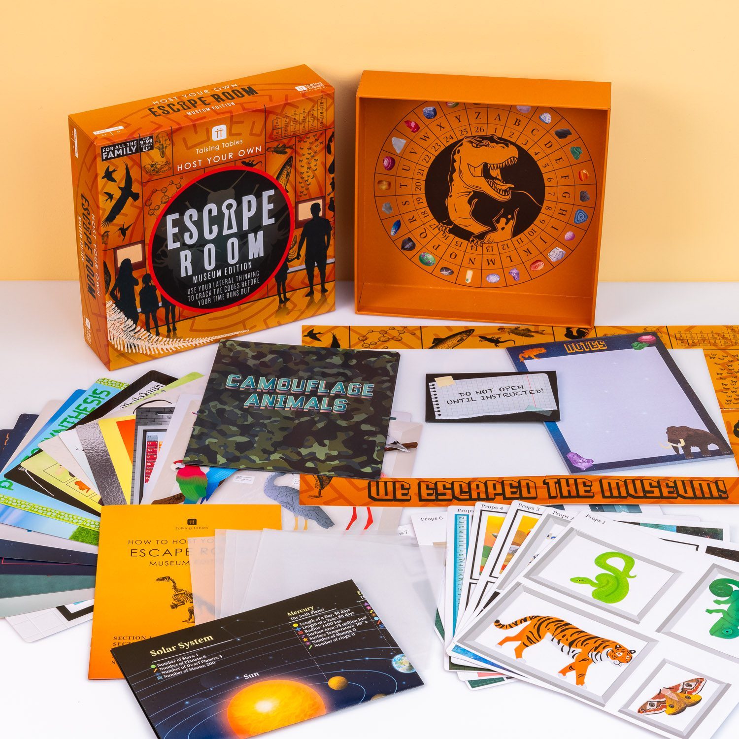 Host Your Own Escape Room Spiel