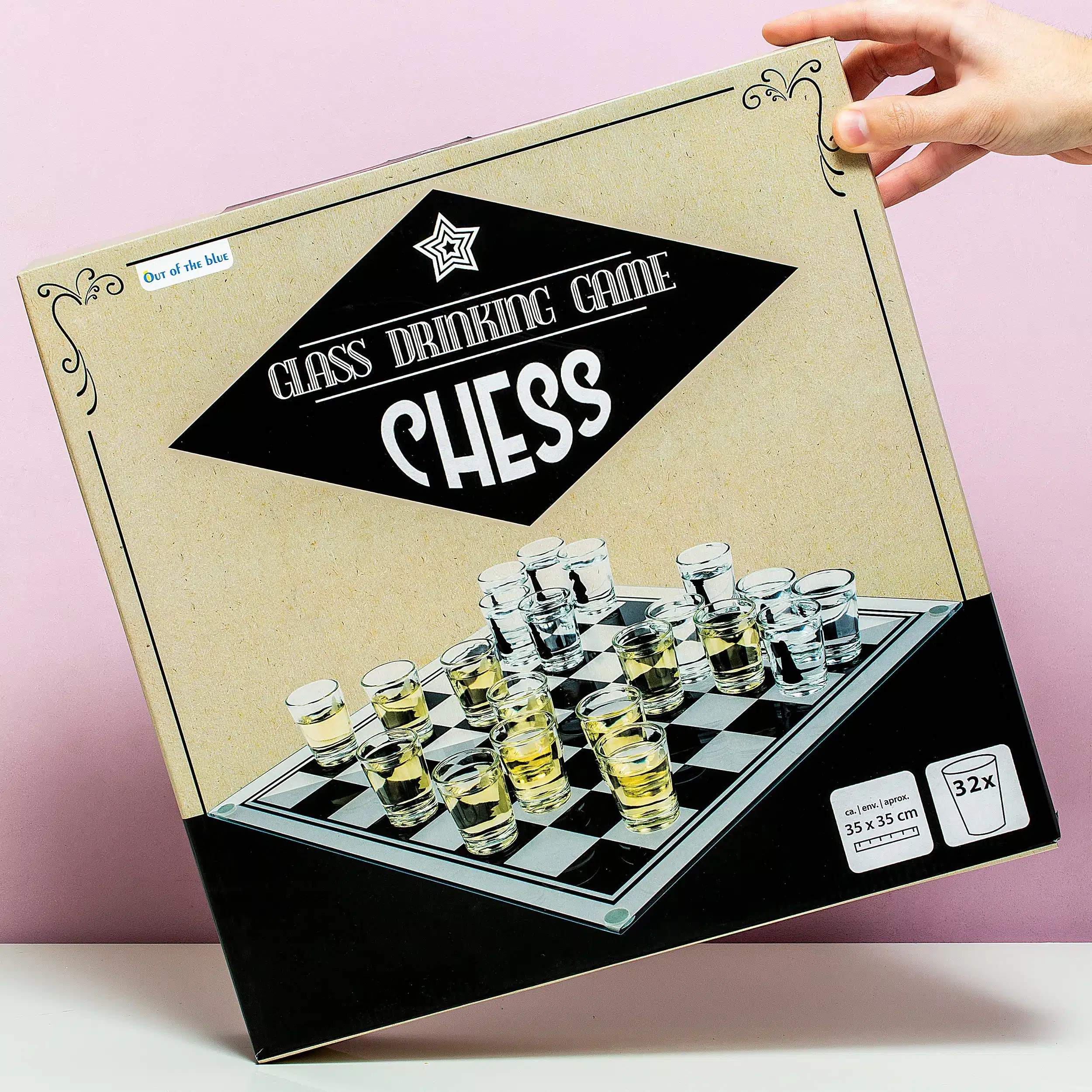 Schach-Trinkspiel mit Schnapsgläsern