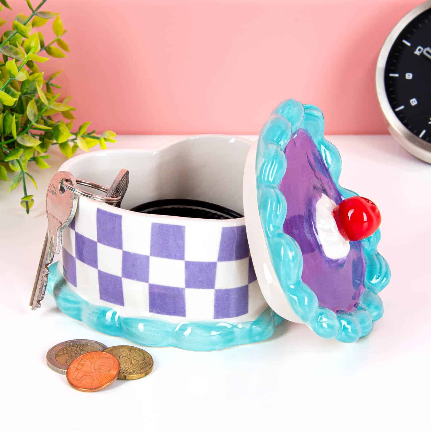 Herzförmiges Torten-Aufbewahrungstöpfchen