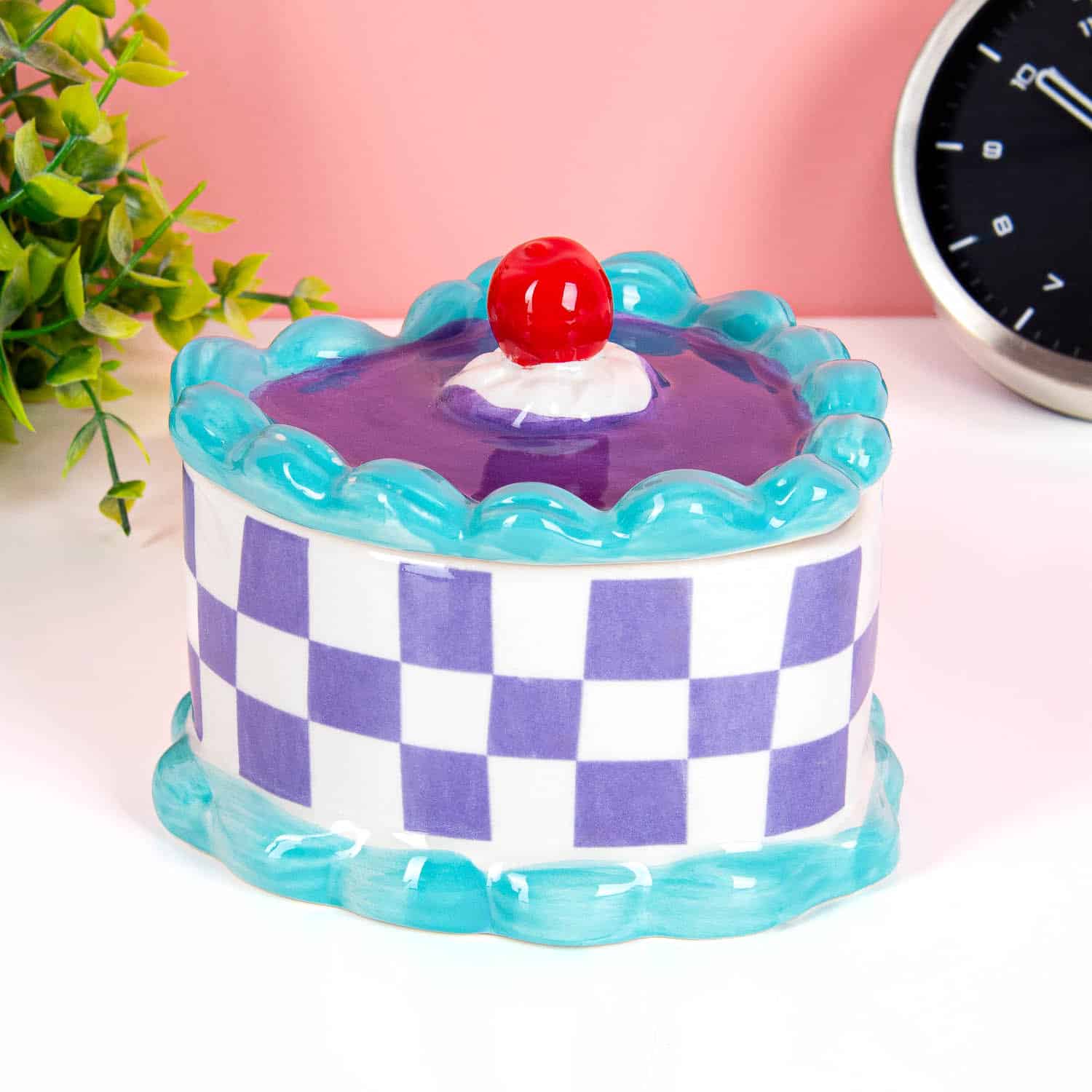 Herzförmiges Torten-Aufbewahrungstöpfchen