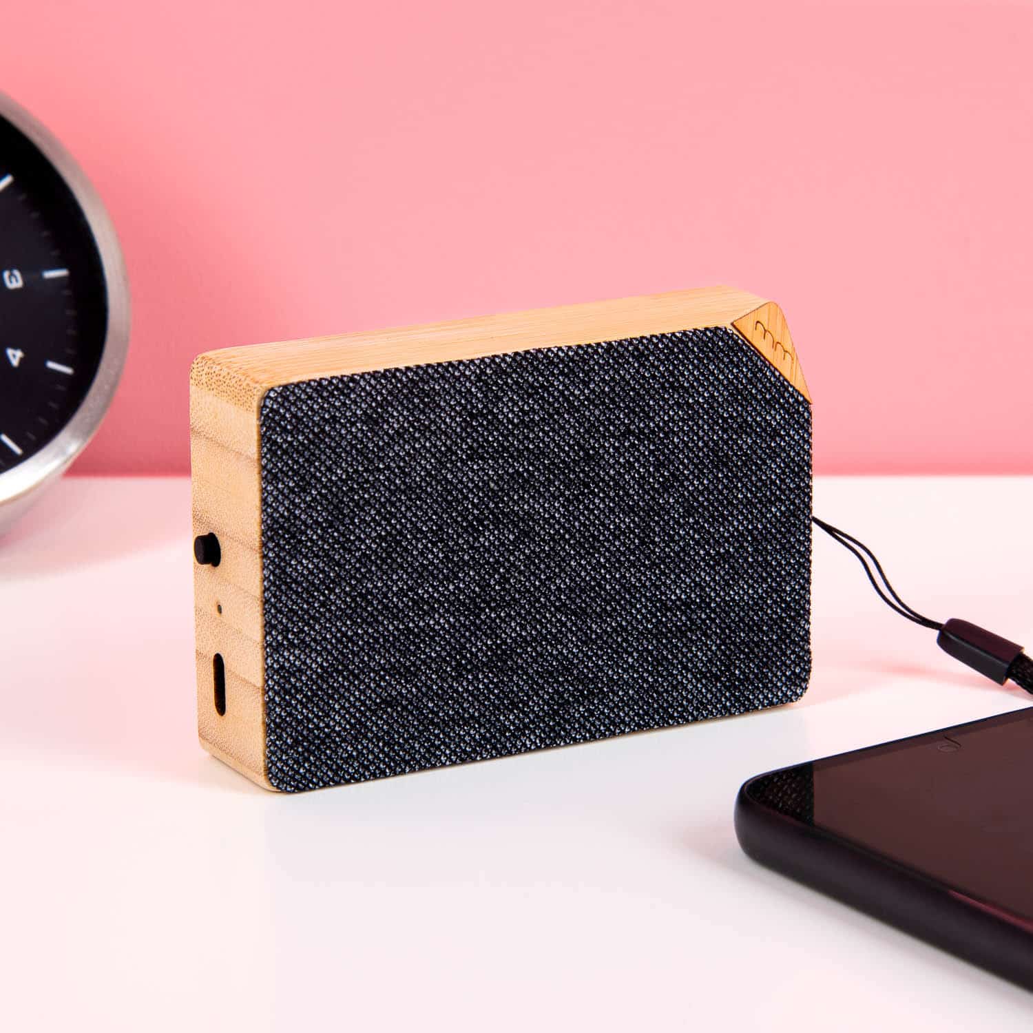 Solar-Bambus-Lautsprecher