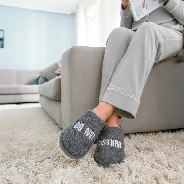Do Not Disturb Hausschuhe
