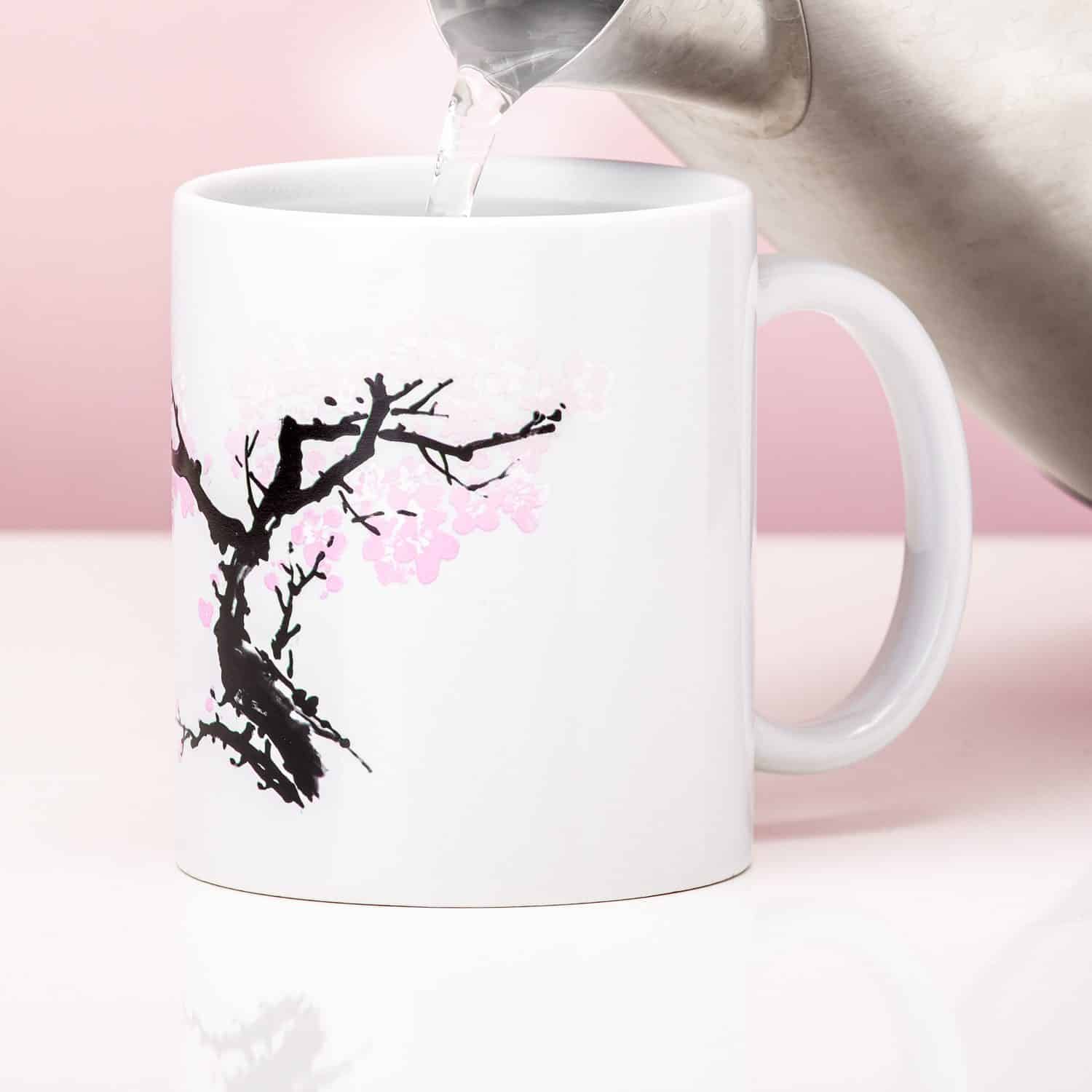 Wärmeempfindliche Kirschblüten-Tasse