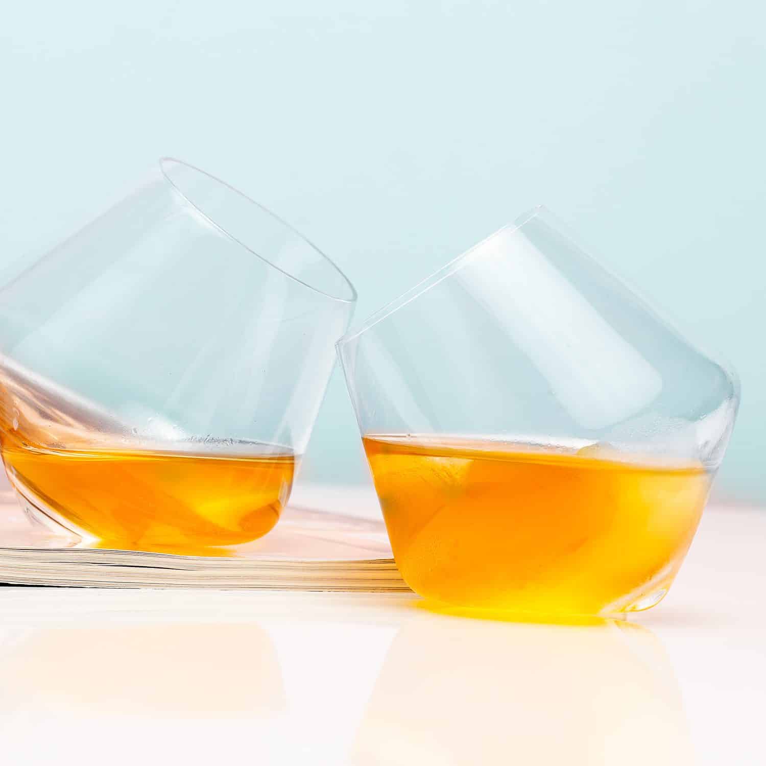 Rocking Whiskyglรคser (Set von 2)