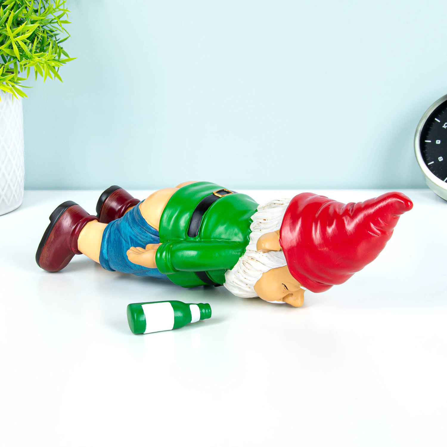 Drunken Gnome Passed Out-Ander perspectief