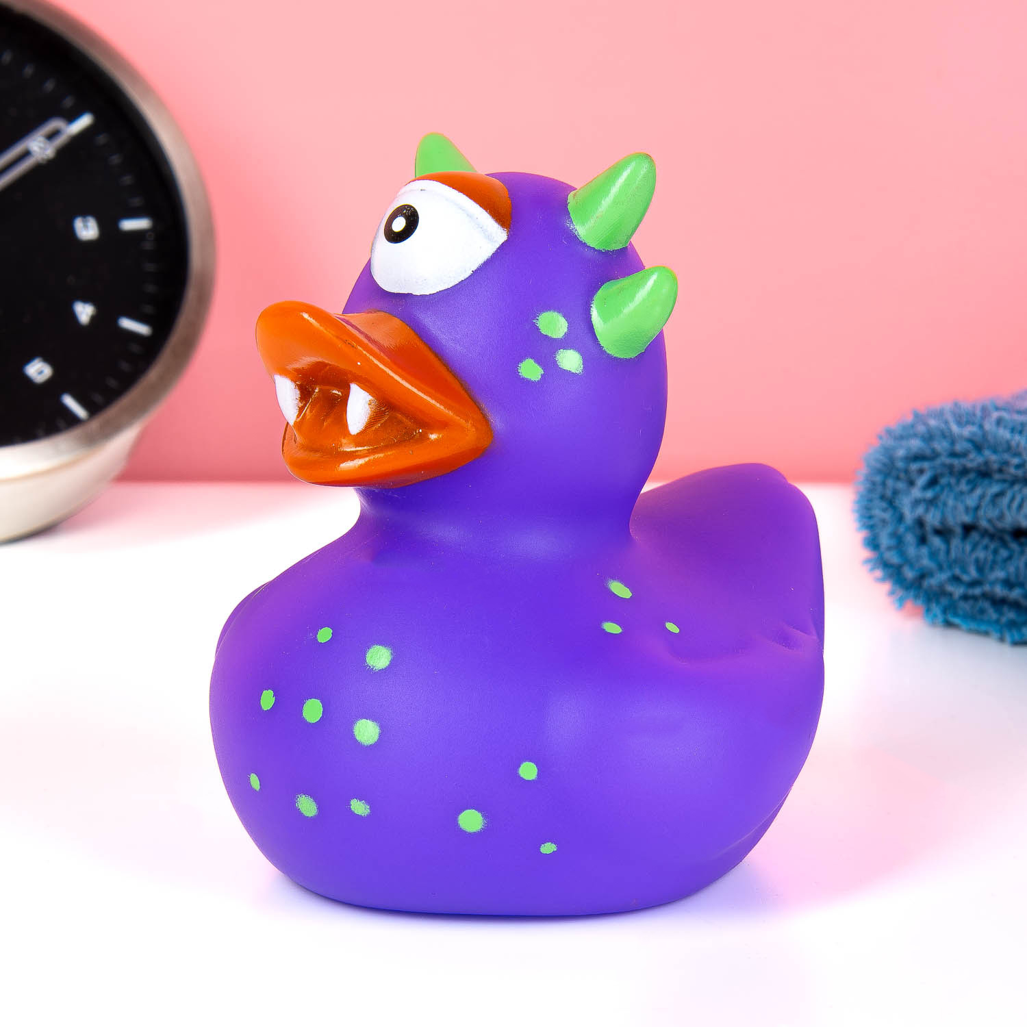 Bath Duck, Monster