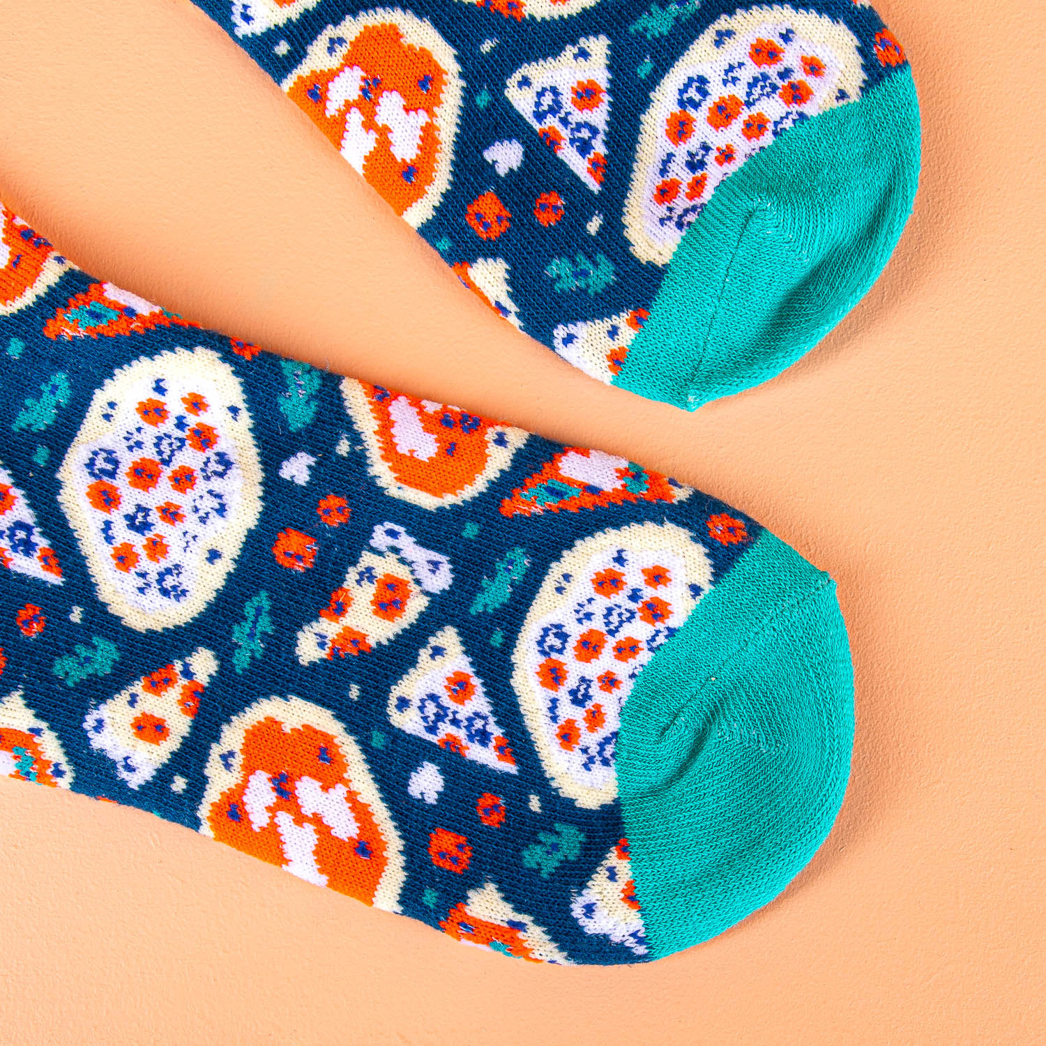 Socks, Pizza-Detail 2